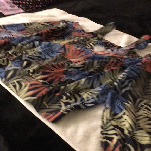 A long sleeve blouse - Picture 4 of 4